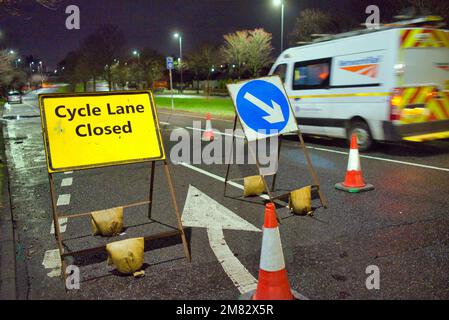 roadworks A82 great western road cycle lane closed ahead  sign Stock Photo