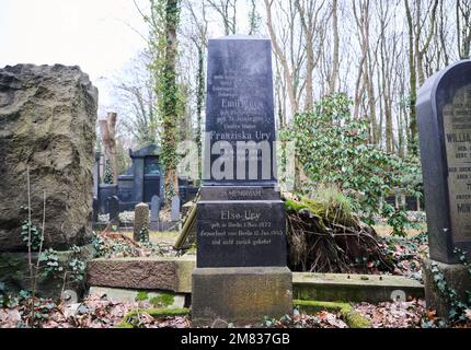 Berlin, Germany. 11th Jan, 2023. 'Else Ury' is inscribed on the memorial stone at the Weißensee Jewish cemetery. The author of 'Nesthäkchen' had been deported from Berlin to Auschwitz in January 1943. Just one day after her arrival in Auschwitz, the 65-year-old was murdered in the camp's gas chambers on January 13, 1943. Credit: Annette Riedl/dpa/Alamy Live News Stock Photo