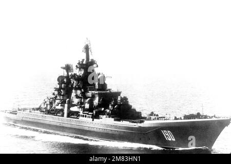 A starboard bow view of the Soviet Kirov class nuclear-powered guided missile cruiser FRUNZE underway. From Soviet Military Power 1985. Country: Unknown Stock Photo