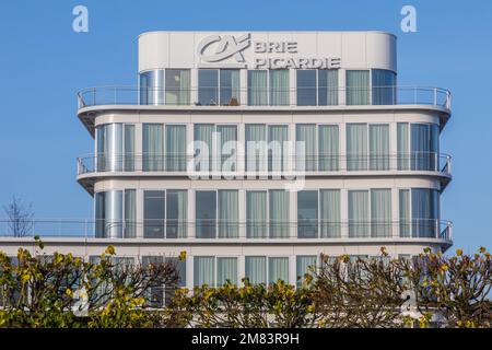 CREDIT AGRICOLE BANK BRIE PICARDIE AND SIMONE VEIL TRAFFIC CIRCLE, CHESSY, VAL D'EUROPE, MARNE LA VALLEE, SEINE ET MARNE (77), FRANCE, EUROPE Stock Photo