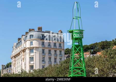 ENTRANCE TO THE NAUSICAA GARDENS, BOULOGNE SUR MER, (62) PAS-DE-CALAIS, FRANCE Stock Photo