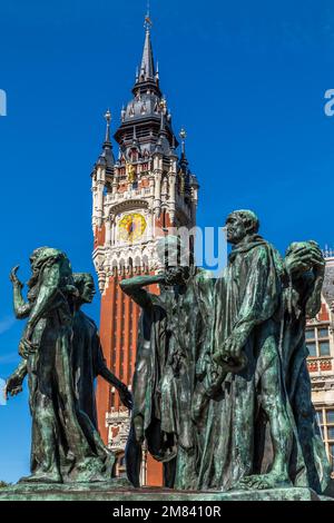 BELFRY, CITY HALL AND THE SCULPTURE LES BOURGEOIS DE CALAIS BY AUGUSTE RODIN, CALAIS, (62) PAS-DE-CALAIS, FRANCE Stock Photo