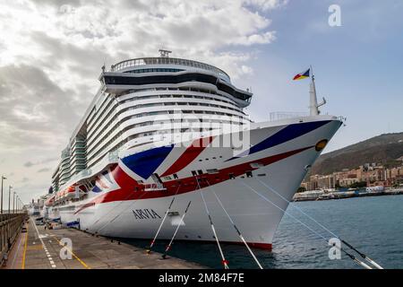P&O Ariva on her maiden voyage moored up in Santa Cruz de Tenerife, Spain, Canary Islands, off West Africa. Stock Photo