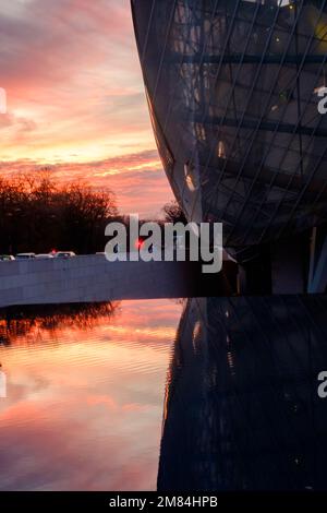 Louis Vuitton Foundation at Sunset Editorial Stock Photo - Image