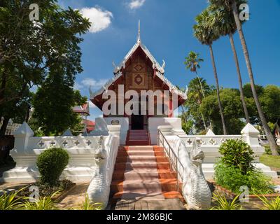 Lampang, Thailand. November 21, 2022. Wat Kaew Don Tao Suchadaram Temple. It is the primary Buddhist temple in Lampang city. Stock Photo