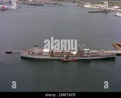 A starboard view of the fleet oiler USNS HASSAYAMPA (T-AO-145) moored to a pier. Base: Naval Station, Subic Bay State: Luzon Country: Philippines (PHL) Stock Photo