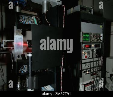 Experimental setup in a laser laboratory at the Institute for ...