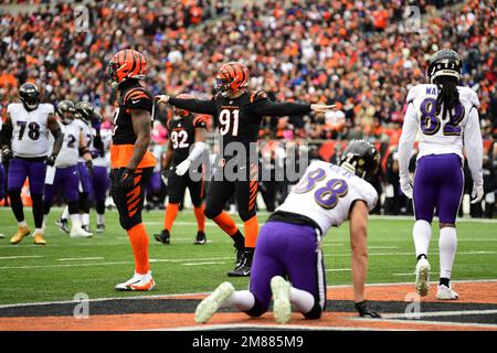 Cincinnati Bengals defensive end Trey Hendrickson (91) warms up before an  NFL wild-card playoff football game against the Las Vegas Raiders,  Saturday, Jan. 15, 2022, in Cincinnati. (AP Photo/Emilee Chinn Stock Photo 