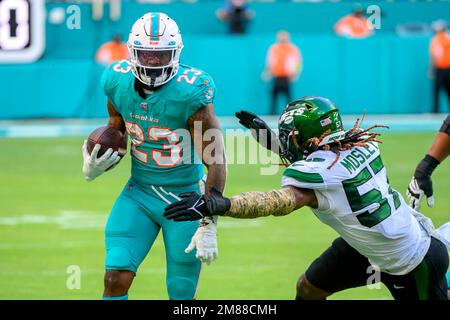 Miami, United States. 27th Nov, 2022. Miami. FL USA; Miami Dolphins running  back Jeff Wilson Jr. (23) enters onto the field prior to an NFL game  against the Houston Texans at the