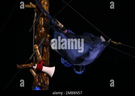 Erkelenz, Germany. 13th Jan, 2023. An activist lies in his hammock in the village of Lützerath. Credit: David Young/dpa/Alamy Live News Stock Photo