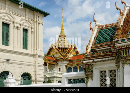 Throne room Phra Thinang Chakri Maha Prasat, at the temple Wat Phra Kaeo, old royal palace, Temple of the Emerald Buddha, Bangkok, Thailand, Asia Stock Photo