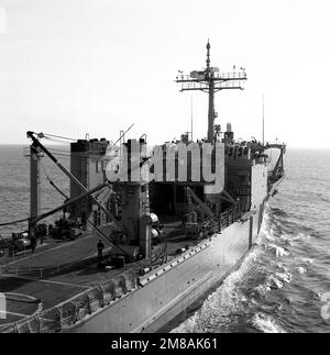 A partial starboard quarter view of the tank landing ship USS MANITOWOC (LST-1180) underway. Country: Chesapeake Bay Stock Photo