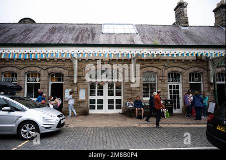 Borders bookshop, in Alnwick, Northumberland occupies the site of a former station Stock Photo