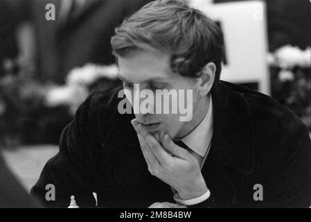 Bobby Fischer, Back From the Grave – The Forward