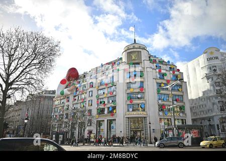 Paris, France, 13/01/2023, Following other large activations around the  world such as a takeover of Tokyo's giant Cross Shinjuku Vision billboard  and the placement of a moving Yayoi Kusama animatronics robot on