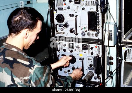 AN-GRC-3 radio set Stock Photo - Alamy