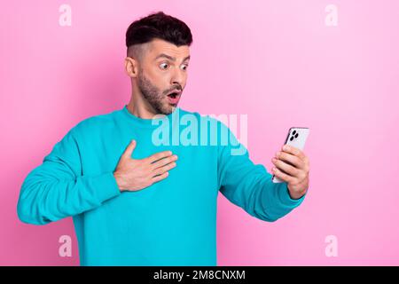 Photo of impressed person hand touch head open mouth cant believe ...