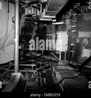 A view of Aegis radar room No. 5 aboard the guided missile cruiser SHILOH (CG 67). The ship is 40 percent complete. Base: Bath State: Maine (ME) Country: United States Of America (USA) Stock Photo