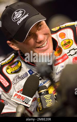 Concord, NC, USA. 19th May, 2007. May 19, 2007 - Concord, NC, USA: Kevin Harvick wins the NASCAR All-Star Challenge at the Lowe's Motor Speedway in Concord, NC. (Credit Image: © Walter G. Arce Sr./ZUMA Press Wire) EDITORIAL USAGE ONLY! Not for Commercial USAGE! Stock Photo