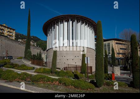 Grasse, France. 13th Jan, 2023. Exterior view of the courthouse in Grasse (Alpes-Maritimes). The French Minister of Justice Eric Dupond-Moretti visits the Court of Grasse, a pioneer in the new policy of accelerating judicial decisions through amicable settlement. Credit: SOPA Images Limited/Alamy Live News Stock Photo