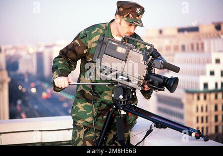 Armed Forces Inaugural Committee behind the scenes. PH2 Clint Eastman documents the inauguration of President Clinton while assigned to AFIC. Base: Washington State: District Of Columbia (DC) Country: United States Of America (USA) Stock Photo