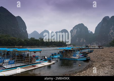 Guangxi guilin Yang dam pier Stock Photo