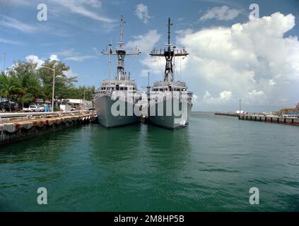 Trumbo Point Base USS DEVASTATOR (MCM 6 Stock Photo - Alamy