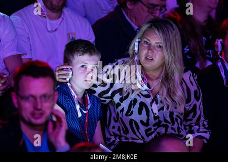 Mark williams and wife hi-res stock photography and images - Alamy