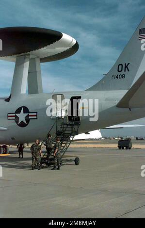 An E-3 Sentry assigned to the 552nd Air Control Wing, Tinker Air Force ...