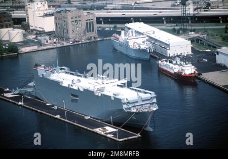 Aerial starboard bow view of the Army Interim Pre-positioning Force (PPF) Roll-On/Roll-off merchant ship SS CAPE WRATH (T-AKR-5081) tied up near the Fairfield Terminal near the outer harbor. Base: Baltimore Harbor State: Maryland (MD) Country: United States Of America (USA) Stock Photo