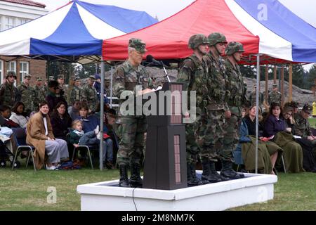 U.S. Army Reserve Command personnel visit deployed Reserve units at ...