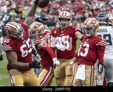 San Francisco 49ers guard Aaron Banks (65) against the Los Angeles Chargers  during an NFL football game in Santa Clara, Calif., Sunday, Nov. 13, 2022.  (AP Photo/Godofredo A. Vásquez Stock Photo - Alamy