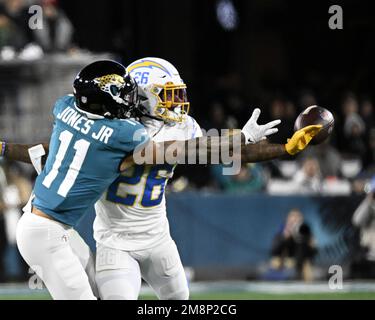 Los Angeles Chargers defensive back Asante Samuel Jr. (26) lines up for the  snap during an NFL football game against the Houston Texans, Sunday, Dec.  26, 2021, in Houston. (AP Photo/Matt Patterson