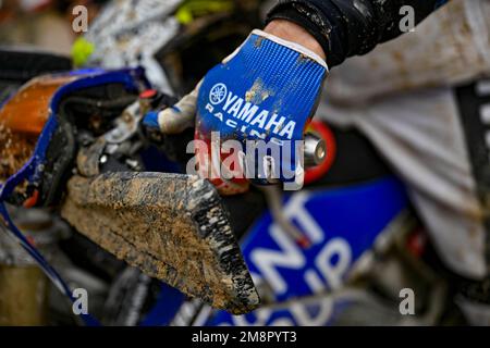 Damman, Saudi Arabia. 15th Jan, 2023. Ambiance, arrival, mud during the Stage 14 of the Dakar 2023 between Al-Hofuf and Damman, on January 15, 2023 in Damman, Saudi Arabia - Photo Gigi Soldano / DPPI Credit: DPPI Media/Alamy Live News Stock Photo