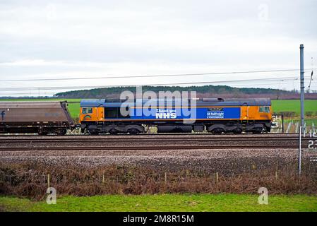 袋小路 / ENGLAND - 2002 Peterbilt 379 hood for 119