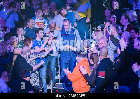 London, UK. 15th Jan, 2023. Mark Williams enters the Arena in the Final of the Cazoo Master 2023 - The Final at Alexandra Palace on Sunday, January 15, 2023 in LONDON ENGLAND. Credit: Taka G Wu/Alamy Live News Stock Photo