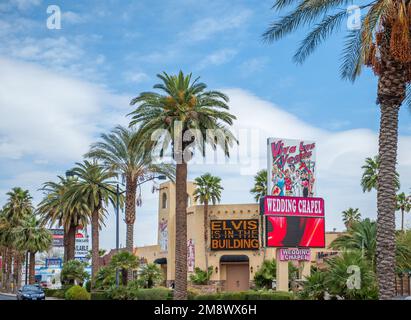 Viva Las Vegas Wedding chapel on Las Vegas Boulevard Stock Photo