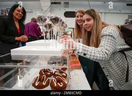 Vancouver, Canada. 15th Jan, 2023. People view gluten-free products at the Gluten Free Expo in Vancouver, British Columbia, Canada, on Jan. 15, 2023. Credit: Liang Sen/Xinhua/Alamy Live News Stock Photo