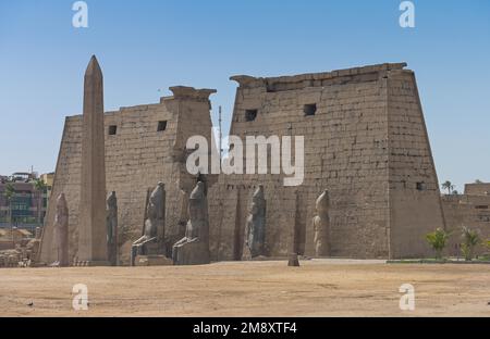 Pylon with figures of Ramses II and obelisk, Ancient Egyptian Luxor ...