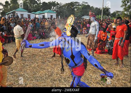 Non Exclusive: 15 January 2023 in Sylhet-Bangladesh: Devotee attire and