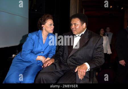 Muhammad & Lonnie Ali at Muhammad Ali’s 60th birthday celebration in