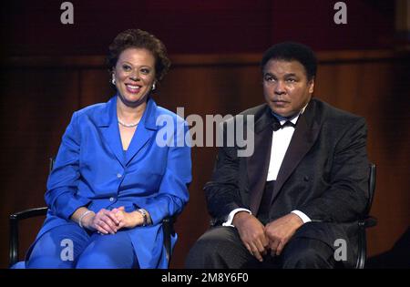 Muhammad & Lonnie Ali at Muhammad Ali’s 60th birthday celebration in