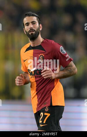 ISTANBUL - Sergio Oliveira of Galatasaray AS during the Turkish Super Lig match between Fenerbahce AS and Galatasaray AS at Ulker stadium on January 8, 2023 in Istanbul, Turkey. AP | Dutch Height | GERRIT OF COLOGNE Stock Photo