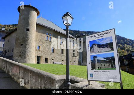 Maison forte de Hautetour. Maison des arts et des artistes. Saint-Gervais les-Bains. Haute-Savoie. Auvergne-Rhône-Alpes. France. Europe. / Strong Hous Stock Photo