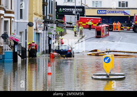 Hastings, East Sussex, 16 January 2023. Heavy rain and blocked storm drain to the sea causes major flood in Hastings Town Centre, causing disruption, closing Priory Meadow shopping centre and flooding homes. Carolyn Clarke/Alamy Live News Stock Photo