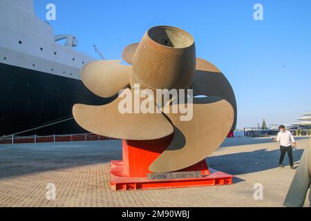 Hotel and museum ship Queen Elizabeth 2 (QE2) at the pier, Dubai, Persian Gulf, United Arab Emirates Stock Photo