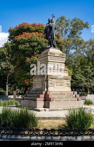 Statue Benito Juarez Oaxaca City Mexico Stock Photo - Alamy