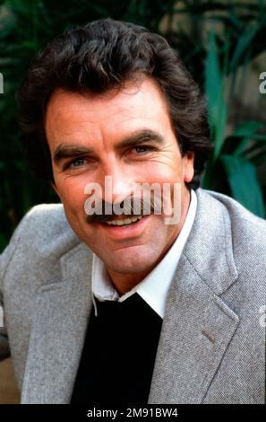 TOM SELLECK in MAGNUM, P. I. (1980). Credit: UNIVERSAL TV / Album Stock
