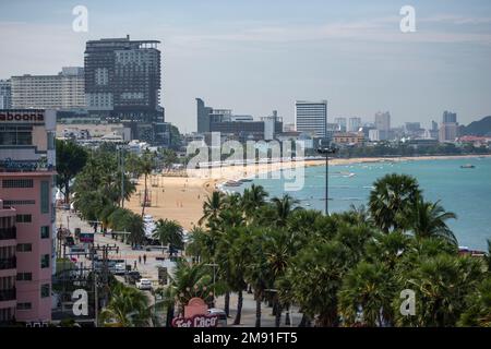 The Beach front with Hotels at the Pattaya Bay and Beach road in the city of Pattaya in the Province of Chonburi in Thailand,  Thailand, Pattaya, Nove Stock Photo