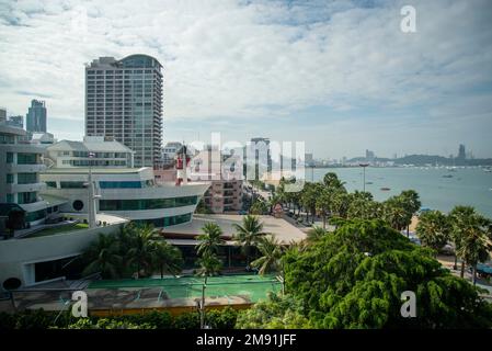 The Beach front with Hotels at the Pattaya Bay and Beach road in the city of Pattaya in the Province of Chonburi in Thailand,  Thailand, Pattaya, Nove Stock Photo